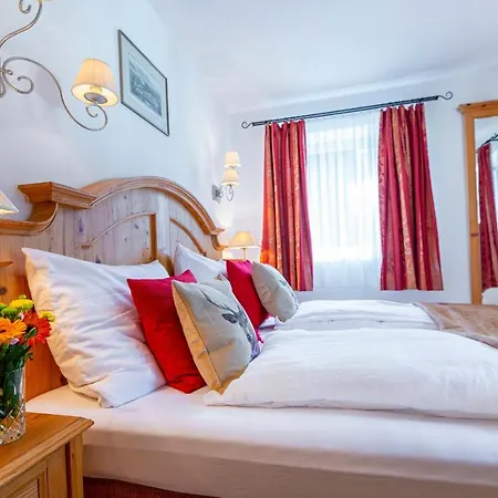 Schillerhof 3*