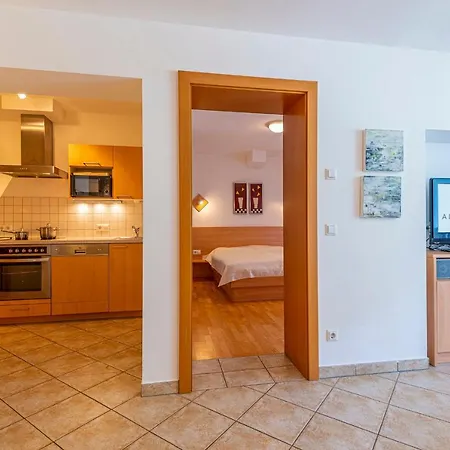 Schillerhof Ξενοδοχείο με διαμερίσματα 3*