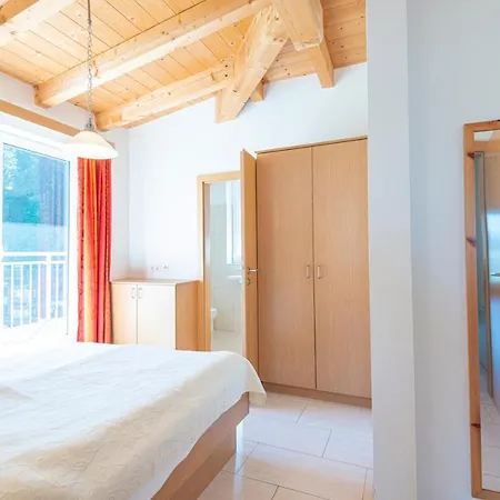 Schillerhof 3*