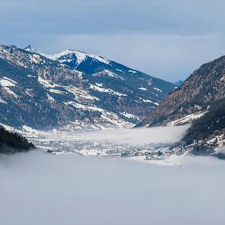 Schillerhof 3*
