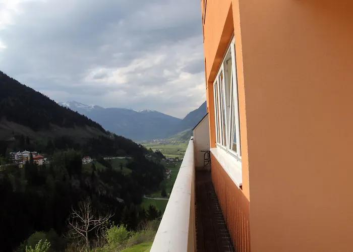 Aparthotel Schillerhof 3*